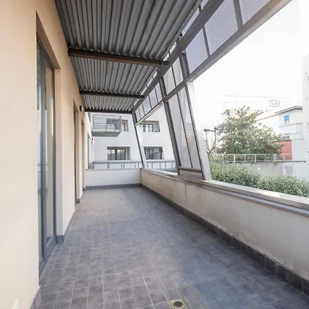 Magnifico Con Doppio Terrazzo * ميلان