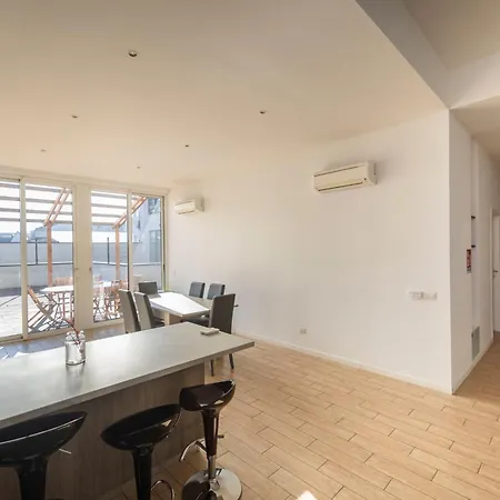 شقة Magnifico Con Doppio Terrazzo ميلان