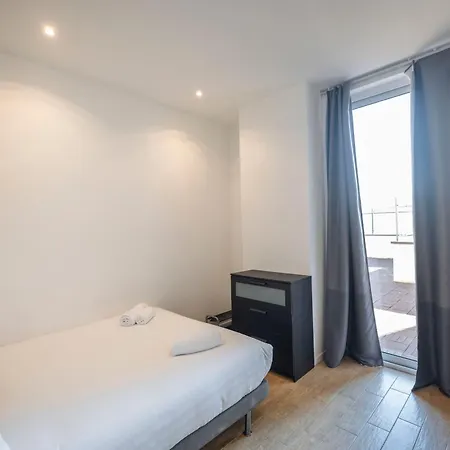 Magnifico Con Doppio Terrazzo شقة ميلان