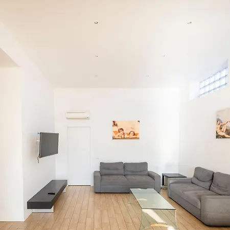 شقة Magnifico Con Doppio Terrazzo *